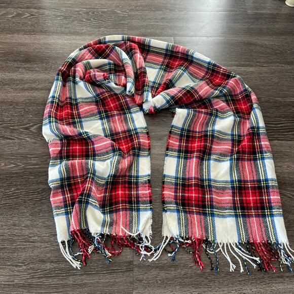 NWOT Apt. 9 Red Plaid Traditional Blanket Wrap Oversized Scarf Winter Acrylic - Picture 7 of 13